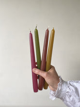 Load image into Gallery viewer, venetian taper candles