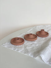 Load image into Gallery viewer, candle holder trio - terra raw
