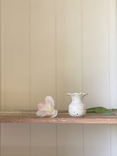 Load image into Gallery viewer, ruffle bud vase 485 - one of a kind - toi toi

