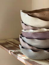 Load image into Gallery viewer, Mini bowl - grape ruffle
