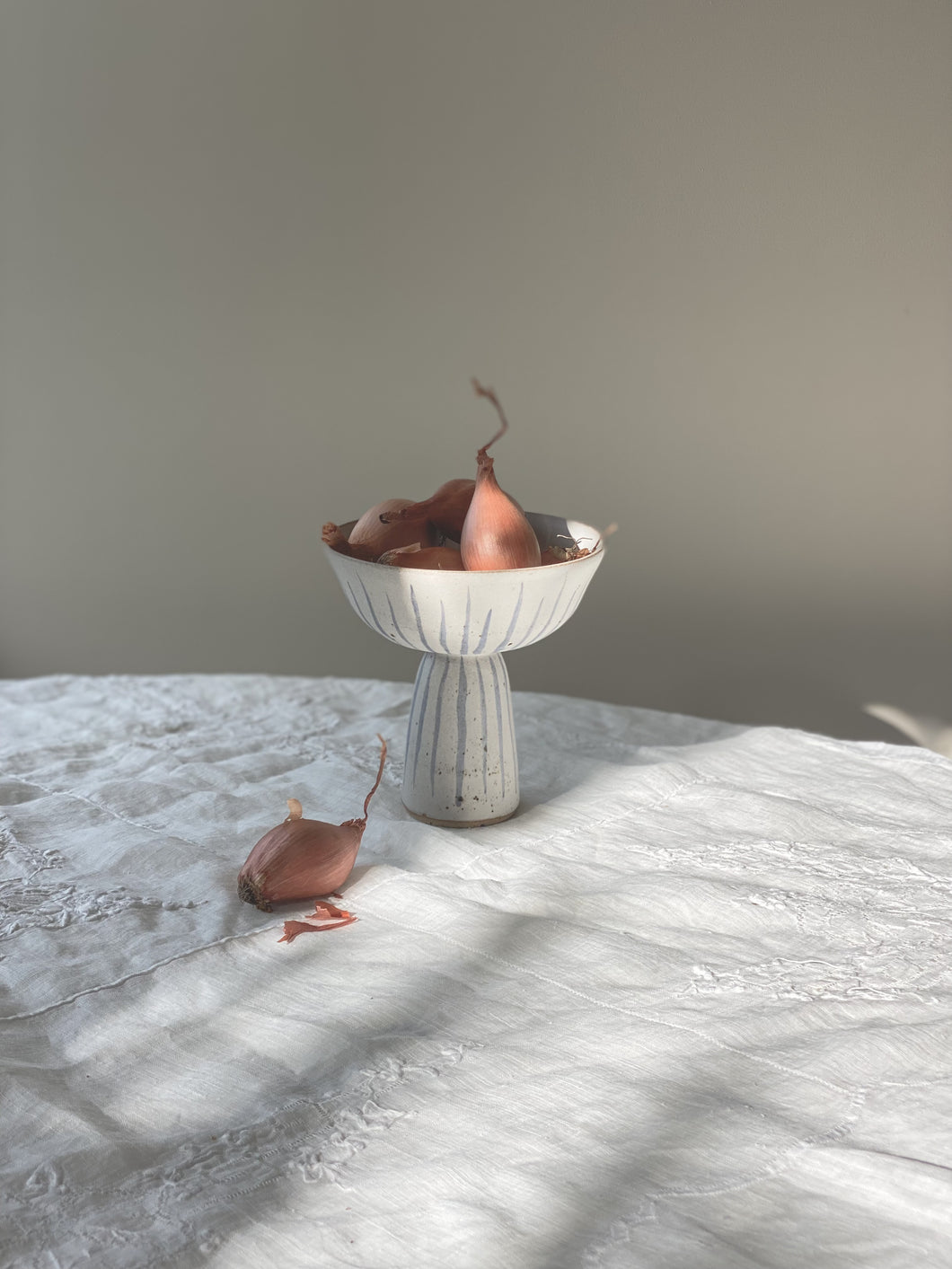 pedestal bowl 22 - indigo stripe
