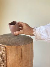 Load image into Gallery viewer, beaker - grape
