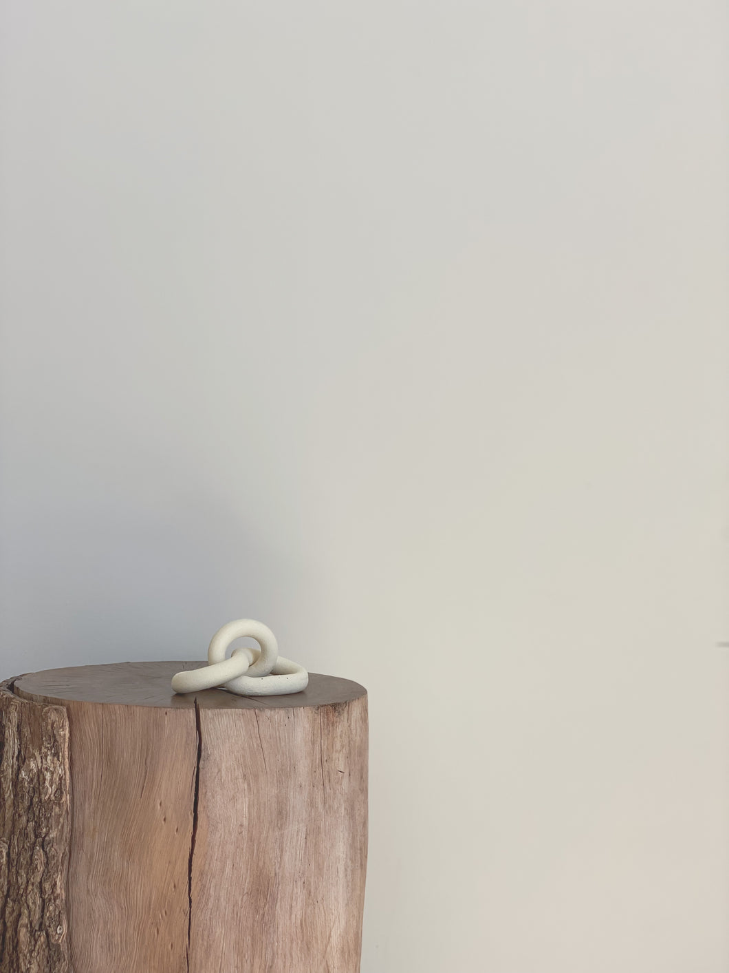 handbuilt sculptural knot 2 - toi toi raw