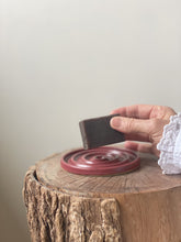 Load image into Gallery viewer, soap dish - wild berry
