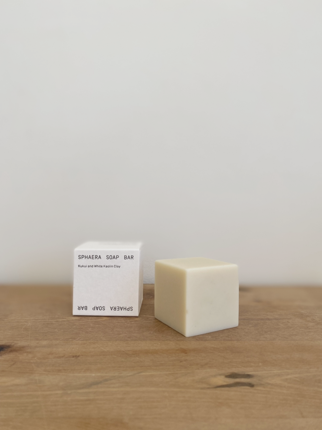 sphaera soap bar - kukui and white kaolin clay