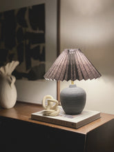 Load image into Gallery viewer, Bespoke Lamp 75 - black raw
