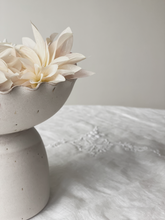 Load image into Gallery viewer, ruffle pedestal bowl 17 - oyster - large
