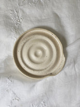 Load image into Gallery viewer, spoon rest - toi toi
