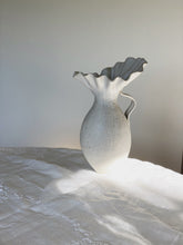 Load image into Gallery viewer, handbuilt sculptural vessel 46 - cloud
