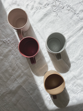 Load image into Gallery viewer, Set of 4 cups - everyday range
