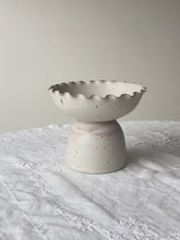 Load image into Gallery viewer, ruffle pedestal bowl 17 - oyster - large
