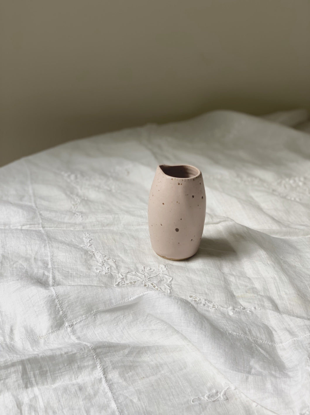 beaker 16 - rose