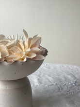 Load image into Gallery viewer, ruffle pedestal bowl 17 - oyster - large
