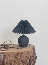 Load image into Gallery viewer, Bespoke Lamp 75 - black raw
