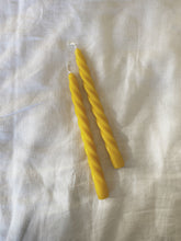 Load image into Gallery viewer, pure beeswax single twist candle
