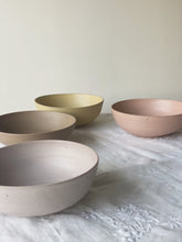 Load image into Gallery viewer, Set of 4 pasta bowls - everyday range
